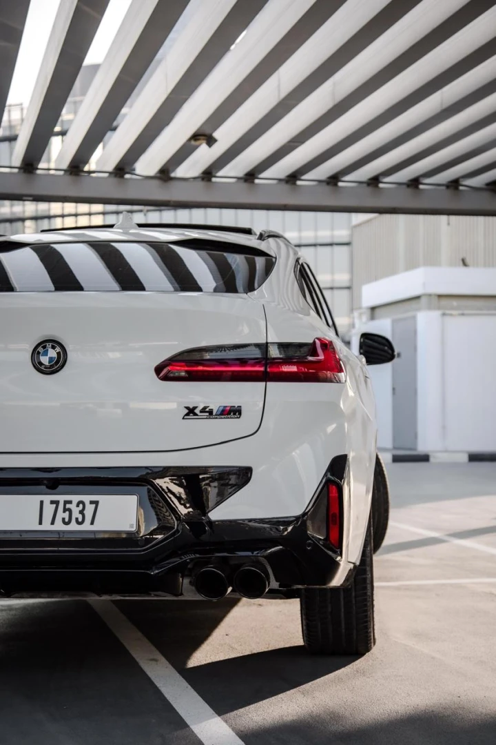 BMW X4 2022 - SUV thumbnail NaN